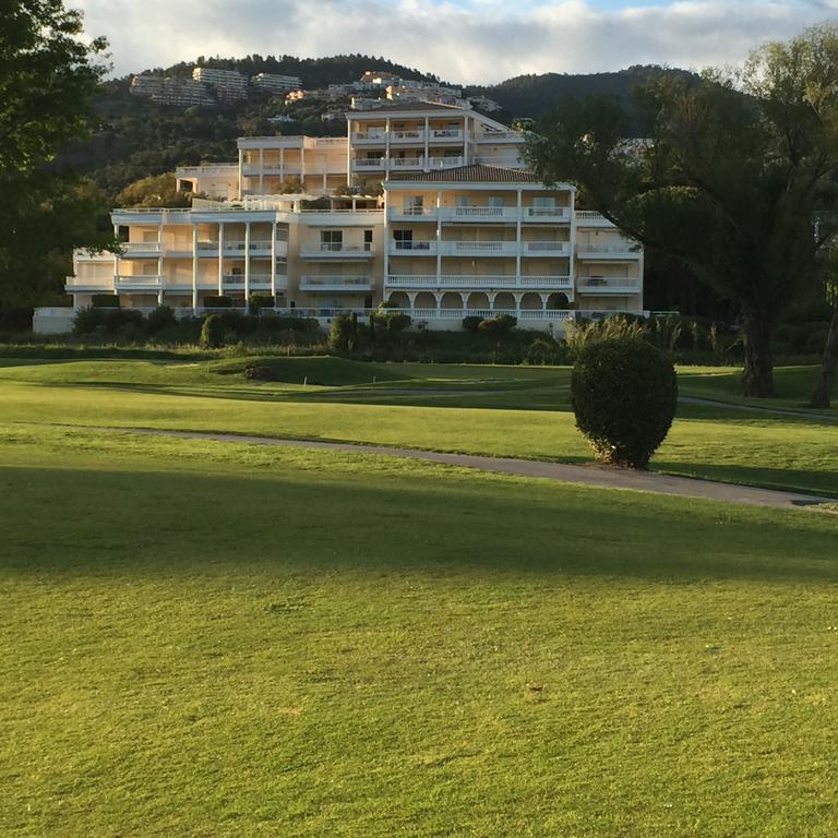 Riviera Home Mandelieu Esterno foto